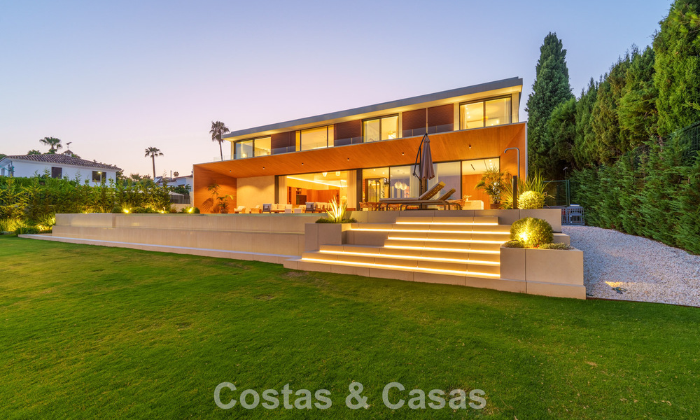 Sophisticated luxury villa for sale close to amenities in Guadalmina and San Pedro, Marbella 786596