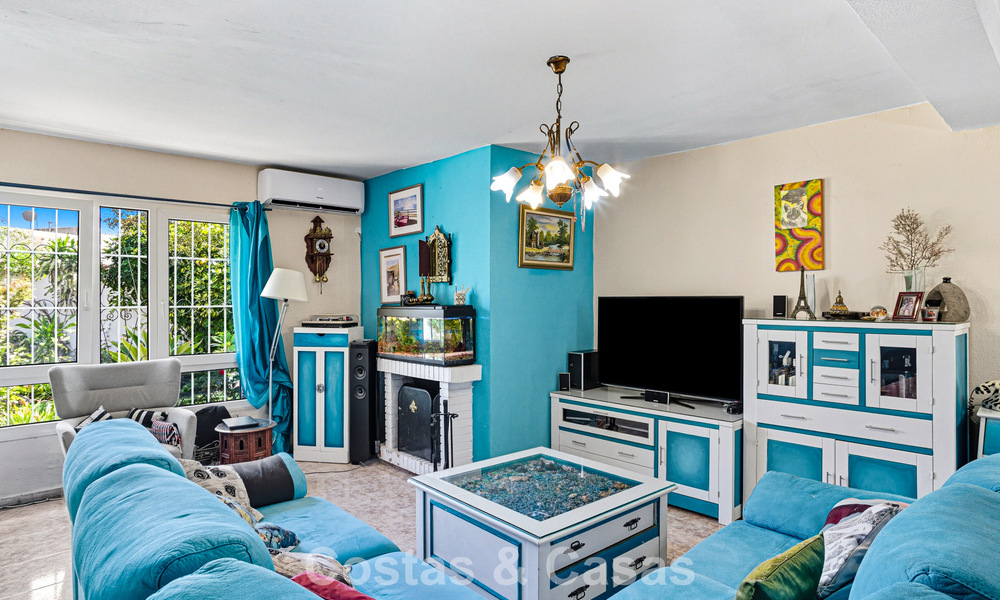 Unique, spacious single-story house with many possibilities, centrally located in Marbella town 786526