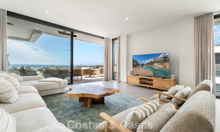 Move-in ready, modernist duplex penthouse with sea views for sale in Marbella East 786486 