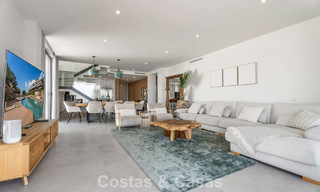 Move-in ready, modernist duplex penthouse with sea views for sale in Marbella East 786487 