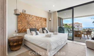 Move-in ready, modernist duplex penthouse with sea views for sale in Marbella East 786511 