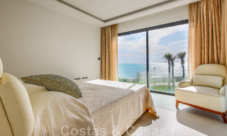 Move-in ready, modernist terraced house with frontal sea views for sale just a few minutes' walk from Estepona town center 786318 