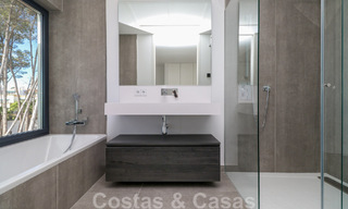 Move-in ready, modernist terraced house with frontal sea views for sale just a few minutes' walk from Estepona town center 786351 