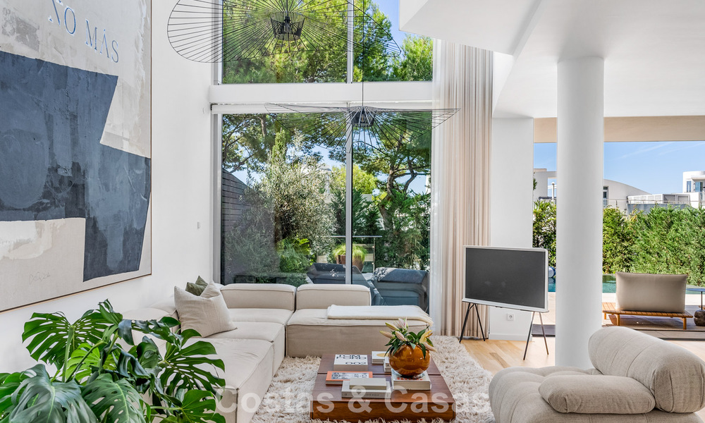 Move-in ready, modernist luxury house with private pool for sale in Sierra Blanca on Marbella's Golden Mile 786645