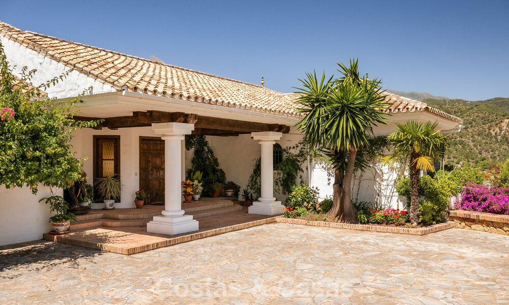 Traditional Spanish finca for sale in a green setting on Lake Istan, near Marbella, Costa del Sol 786631