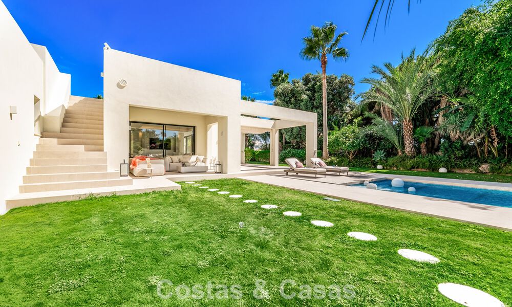 Modernist, single-story luxury villa for sale just steps from the beach east of Marbella center 786770