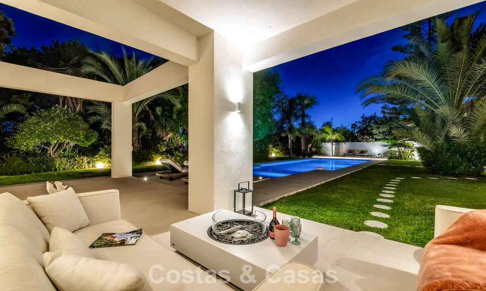 Modernist, single-story luxury villa for sale just steps from the beach east of Marbella center 786777