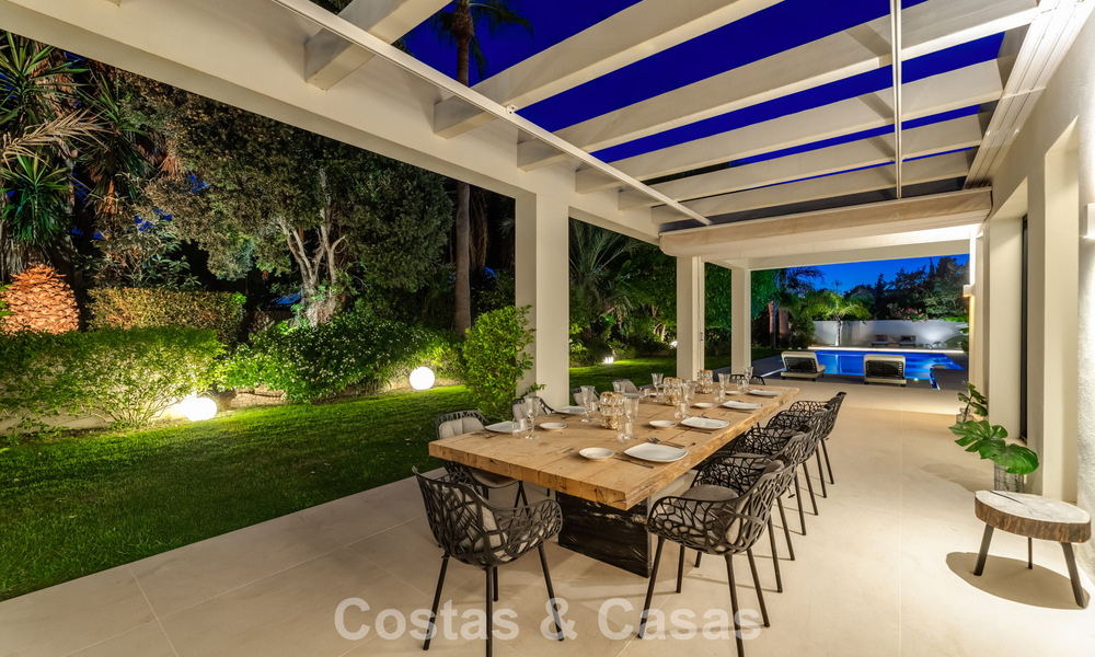 Modernist, single-story luxury villa for sale just steps from the beach east of Marbella center 786778