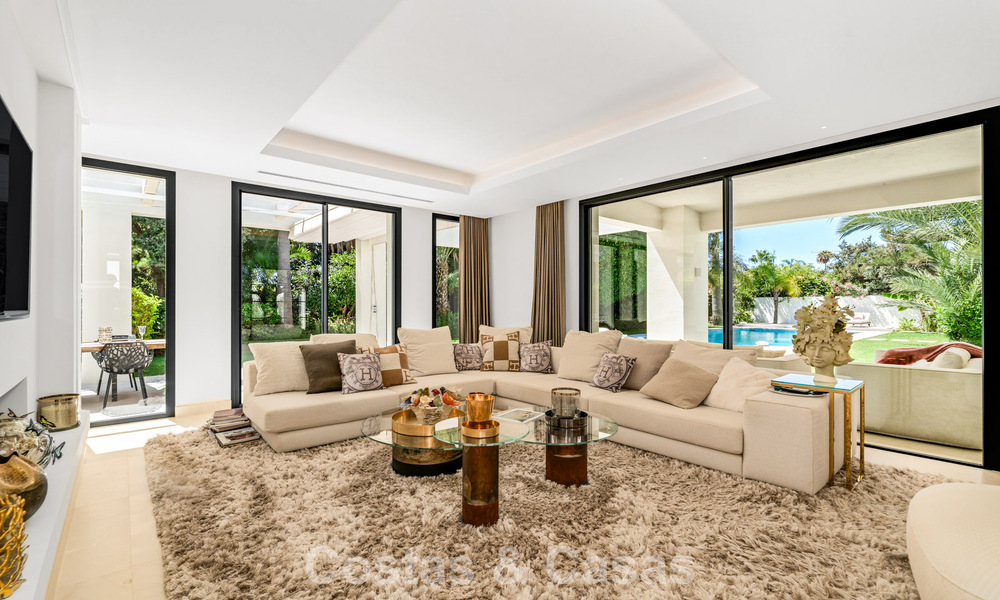 Modernist, single-story luxury villa for sale just steps from the beach east of Marbella center 786785