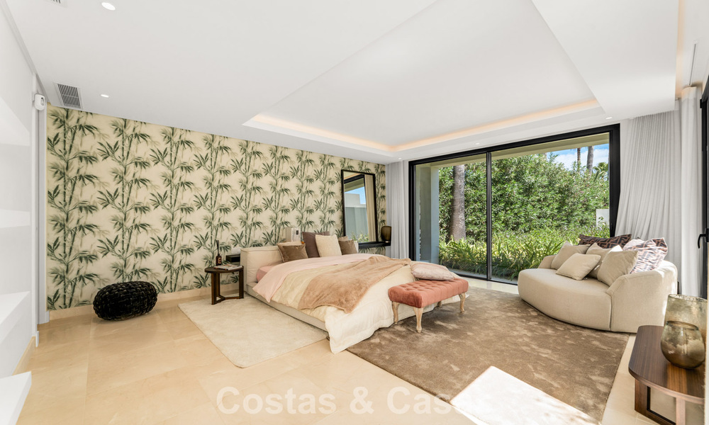 Modernist, single-story luxury villa for sale just steps from the beach east of Marbella center 786788