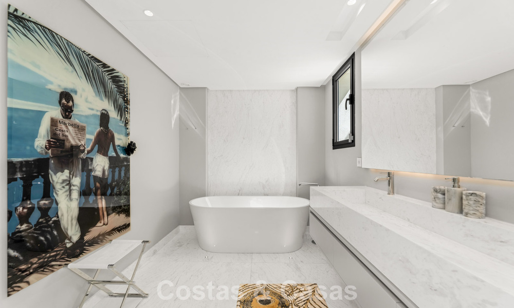 Modernist, single-story luxury villa for sale just steps from the beach east of Marbella center 786795