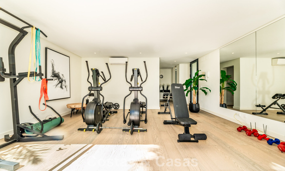 Modernist, single-story luxury villa for sale just steps from the beach east of Marbella center 786801