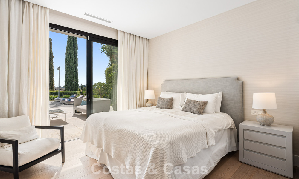 Modernized family villa for sale in a desirable golf setting in Nueva Andalucia, Marbella 786810
