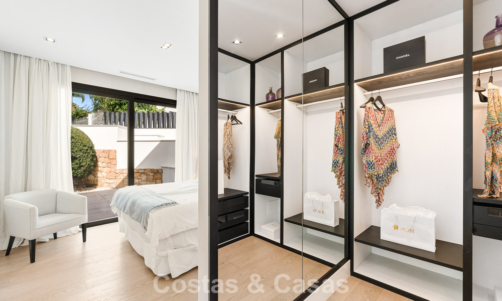 Modernized family villa for sale in a desirable golf setting in Nueva Andalucia, Marbella 786812