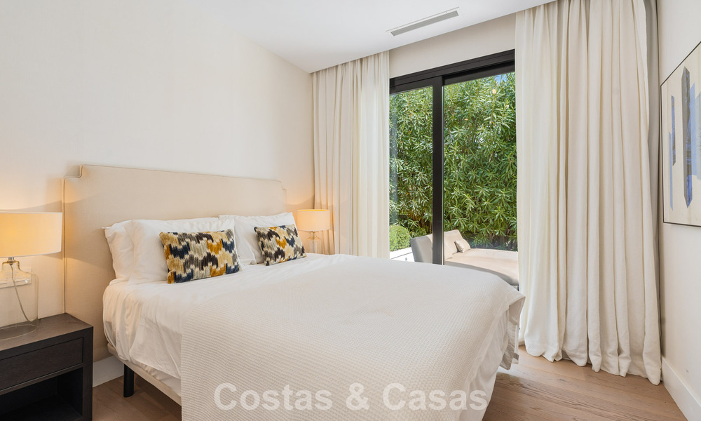 Modernized family villa for sale in a desirable golf setting in Nueva Andalucia, Marbella 786817