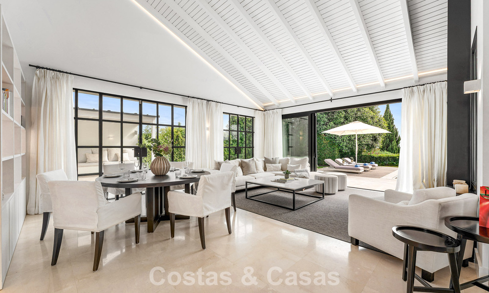 Modernized family villa for sale in a desirable golf setting in Nueva Andalucia, Marbella 786821