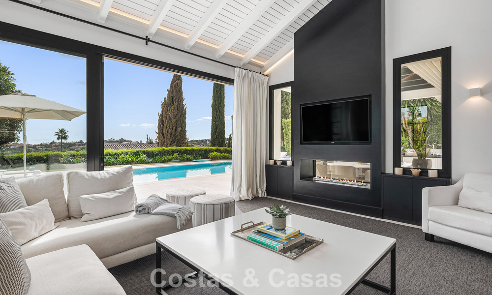Modernized family villa for sale in a desirable golf setting in Nueva Andalucia, Marbella 786833