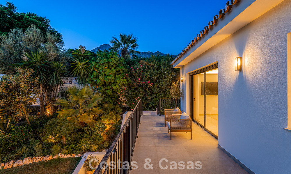 Luxuriously renovated villa with sea views for sale on Marbella's Golden Mile 786885