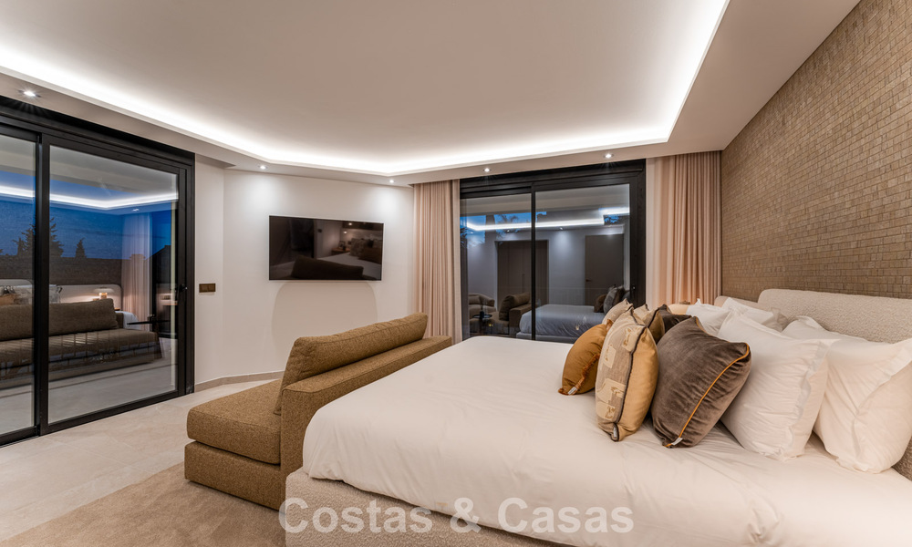 Luxuriously renovated villa with sea views for sale on Marbella's Golden Mile 786887