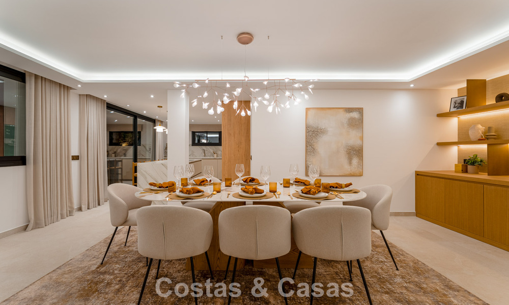 Luxuriously renovated villa with sea views for sale on Marbella's Golden Mile 786891