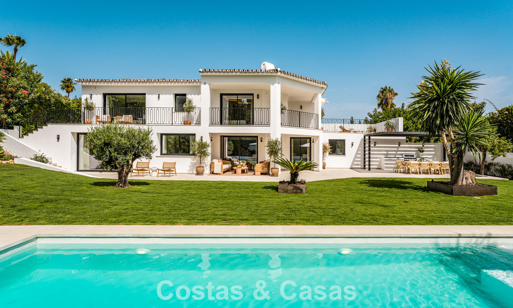 Luxuriously renovated villa with sea views for sale on Marbella's Golden Mile 786894