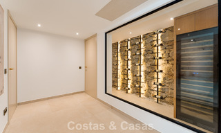 Luxuriously renovated villa with sea views for sale on Marbella's Golden Mile 786908 