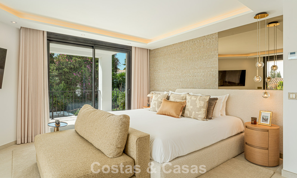 Luxuriously renovated villa with sea views for sale on Marbella's Golden Mile 786913