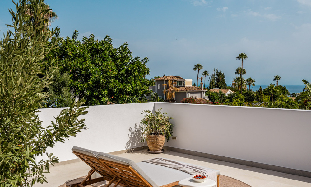 Luxuriously renovated villa with sea views for sale on Marbella's Golden Mile 786915