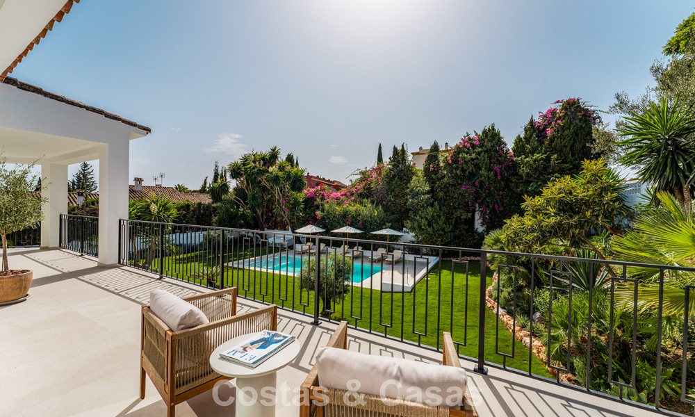 Luxuriously renovated villa with sea views for sale on Marbella's Golden Mile 786923