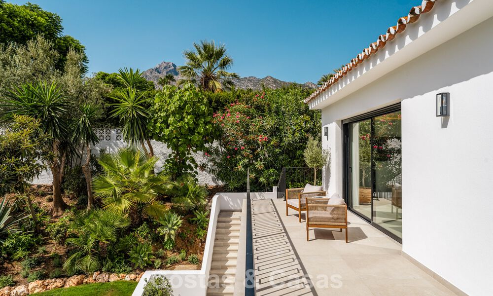 Luxuriously renovated villa with sea views for sale on Marbella's Golden Mile 786924