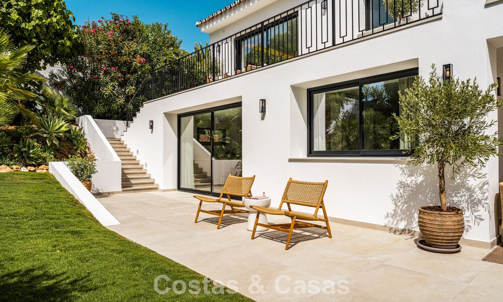 Luxuriously renovated villa with sea views for sale on Marbella's Golden Mile 786927