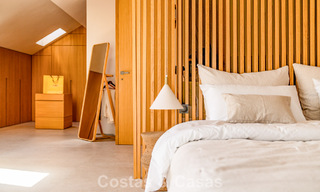 Contemporary duplex penthouse for sale in a gated urbanization on Marbella's prestigious Golden Mile 786974 