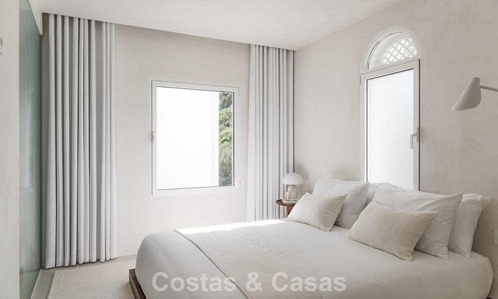 Contemporary renovated penthouse with private pool and panoramic sea views for sale on Marbella's Golden Mile 786999