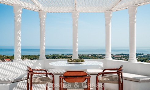 Contemporary renovated penthouse with private pool and panoramic sea views for sale on Marbella's Golden Mile 787018