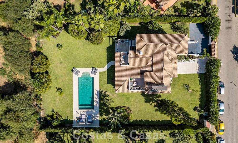 Luxurious, modern Mediterranean villa for sale close to all amenities on the New Golden Mile near San Pedro - Marbella 787041