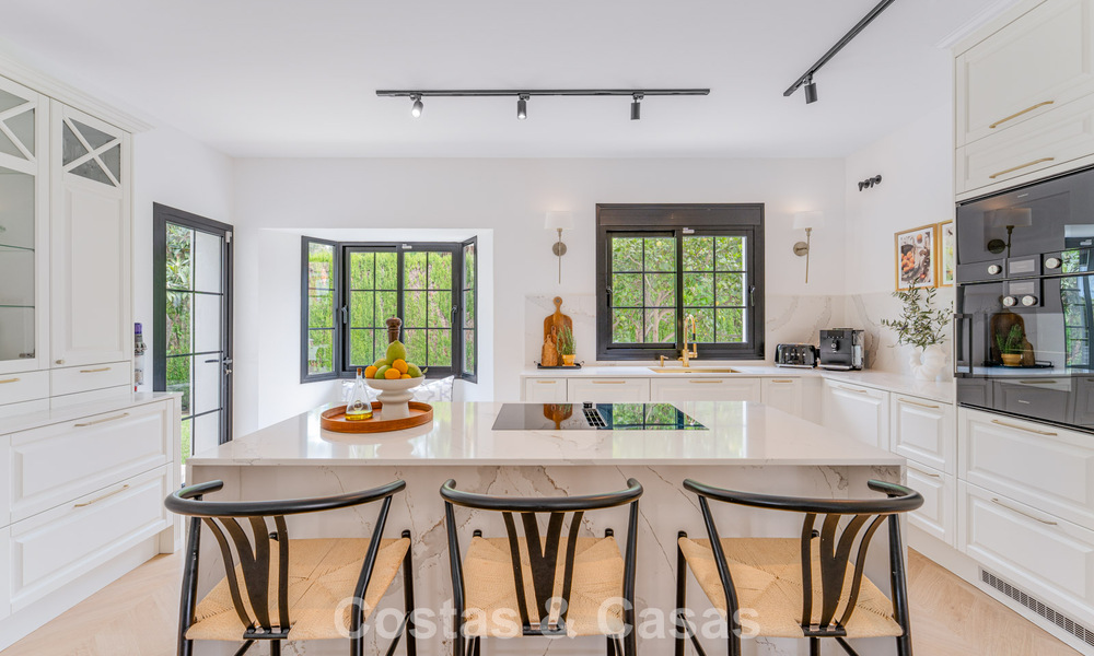 Luxurious, modern Mediterranean villa for sale close to all amenities on the New Golden Mile near San Pedro - Marbella 787051