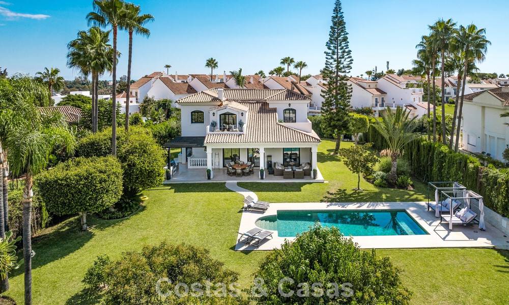 Luxurious, modern Mediterranean villa for sale close to all amenities on the New Golden Mile near San Pedro - Marbella 787065