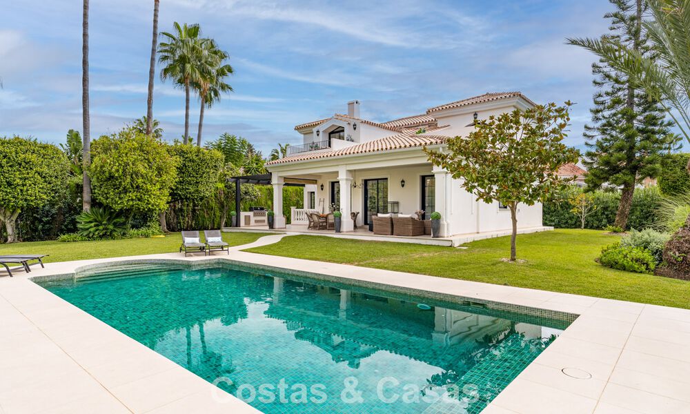 Luxurious, modern Mediterranean villa for sale close to all amenities on the New Golden Mile near San Pedro - Marbella 787068