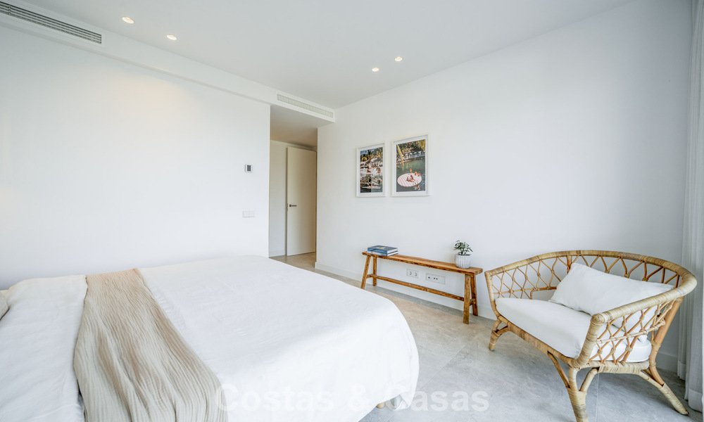 Move-in ready, modern, spacious 4-bedroom apartment for sale with a large private garden in a luxury resort east of Marbella center 787074