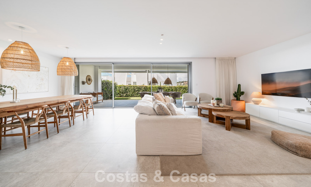 Move-in ready, modern, spacious 4-bedroom apartment for sale with a large private garden in a luxury resort east of Marbella center 787091