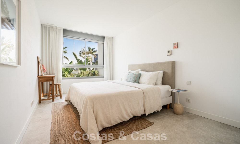 Move-in ready, modern, spacious 4-bedroom apartment for sale with a large private garden in a luxury resort east of Marbella center 787102