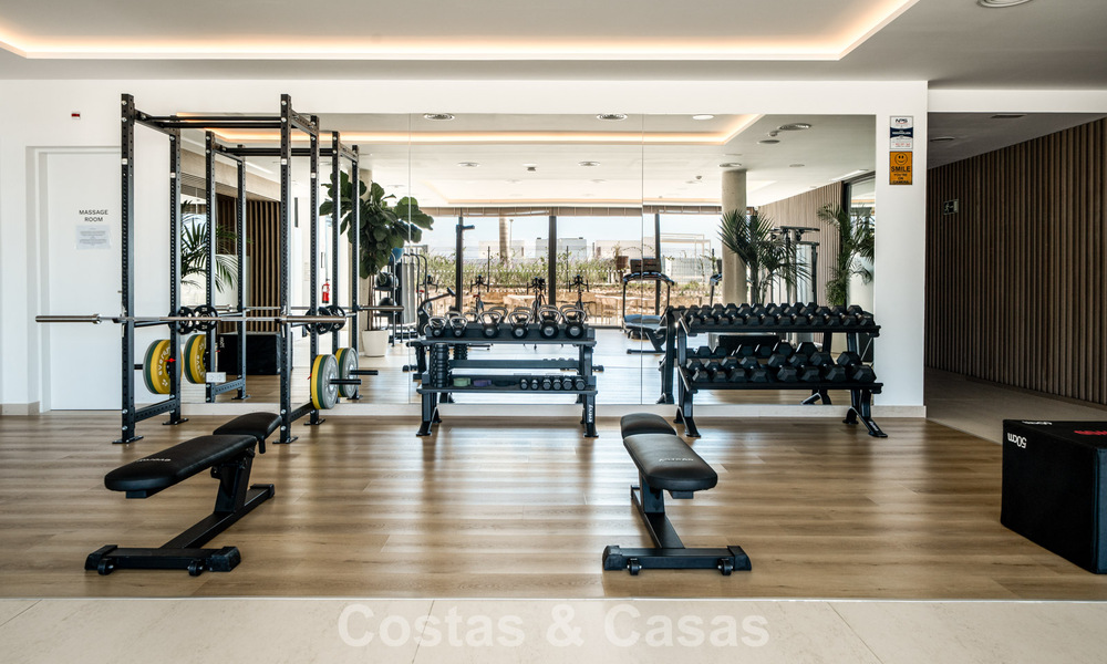 Move-in ready, modern, spacious 4-bedroom apartment for sale with a large private garden in a luxury resort east of Marbella center 787106