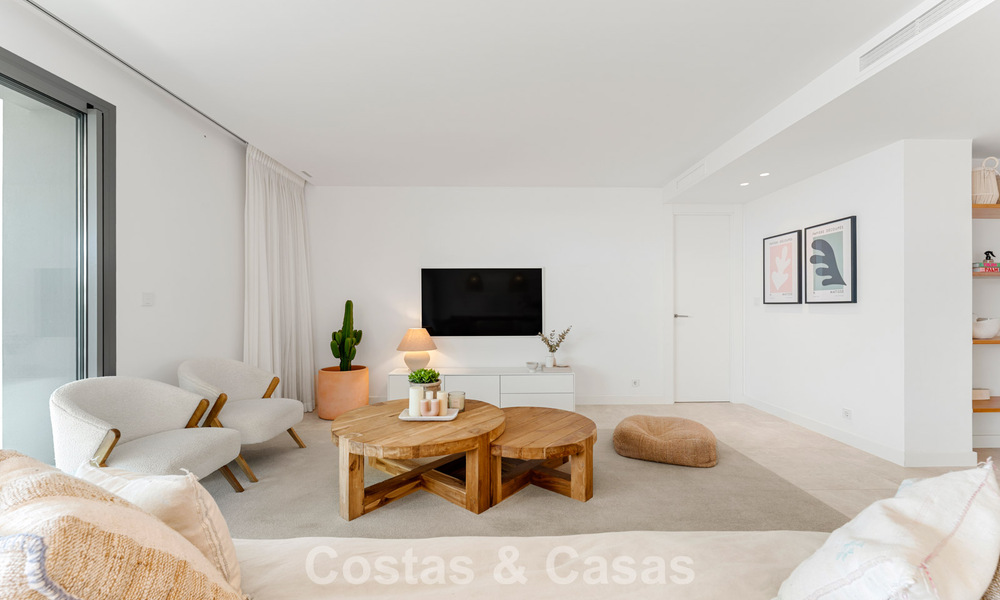 Move-in ready, modern, spacious 4-bedroom apartment for sale with a large private garden in a luxury resort east of Marbella center 797859