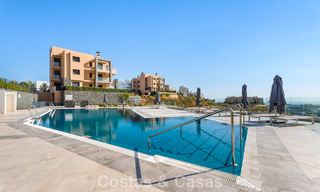 Move-in ready apartment with modern architecture for sale in a golf resort in the hills of Marbella - Benahavis 787150 