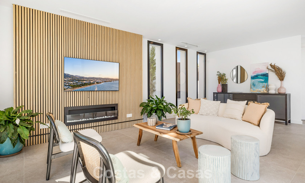 Move-in ready luxury villa with contemporary architecture for sale on the beachside east of Marbella center 787166