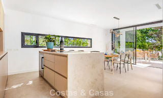 Move-in ready luxury villa with contemporary architecture for sale on the beachside east of Marbella center 787168 
