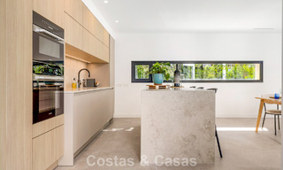 Move-in ready luxury villa with contemporary architecture for sale on the beachside east of Marbella center 787170 