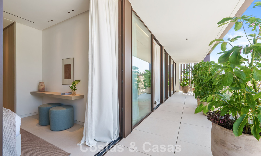 Advanced luxury villa for sale in a quiet residential area on Marbella's Golden Mile 787220