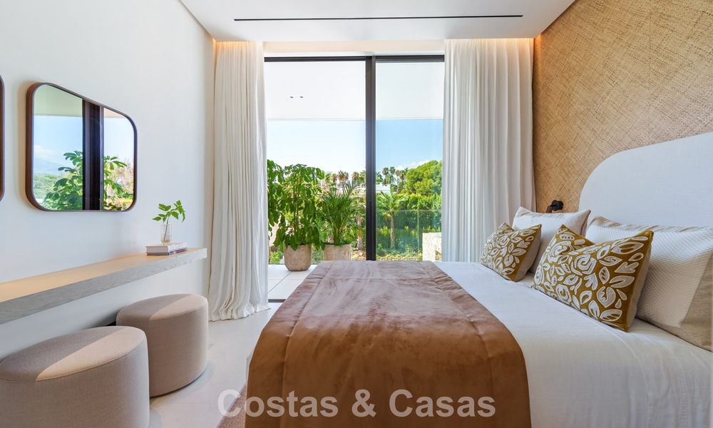 Advanced luxury villa for sale in a quiet residential area on Marbella's Golden Mile 787222