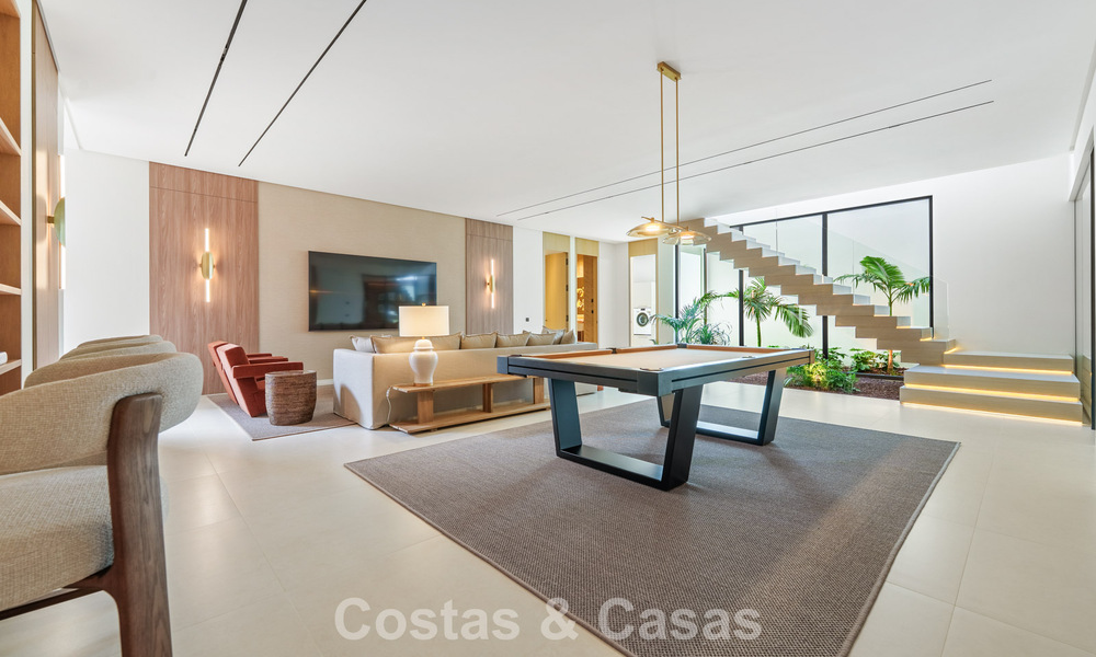 Advanced luxury villa for sale in a quiet residential area on Marbella's Golden Mile 787237